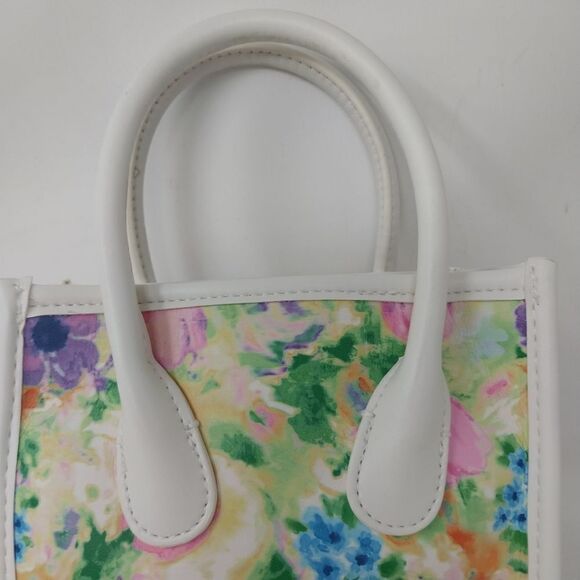 Pretty Spring Floral Rectangle Crossbody Bag - Picture 4 of 12